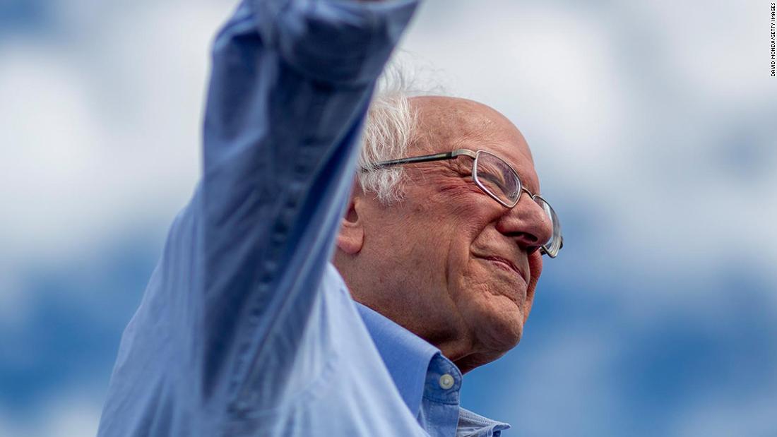 Bernie Sanders just declared war on the Democratic establishment