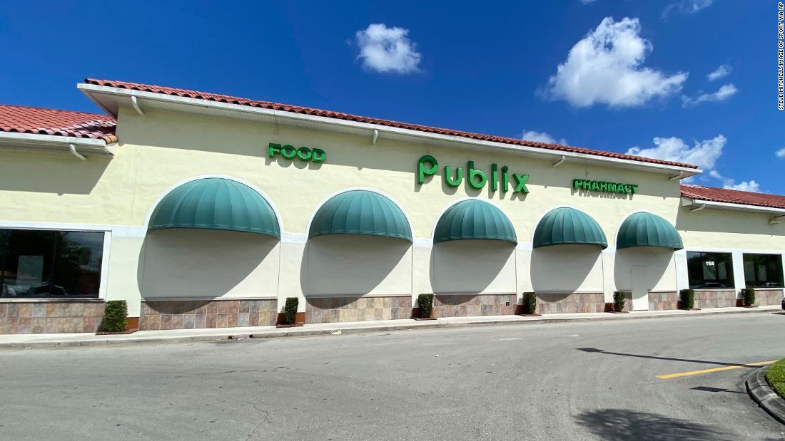 Publix, Giant and other grocery stores are changing hours to cope with shopping frenzies. Here’s what you need to know