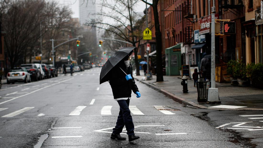 US extends social distancing to April 30 in hopes of avoiding 100,000 coronavirus deaths