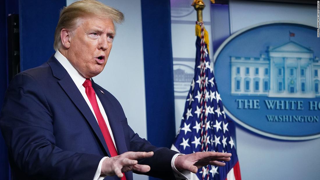 Trump disregards science as chaos overtakes coronavirus response
