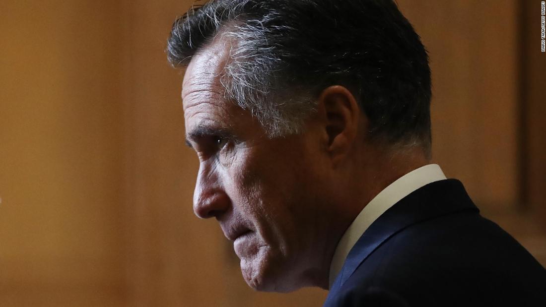 Mitt Romney backing of Supreme Court vote paves way for election-year confirmation