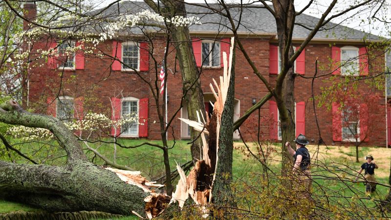 More than 275,000 power outages reported in Ohio Valley after storms brought damaging winds, dangerous hail and tornadoes