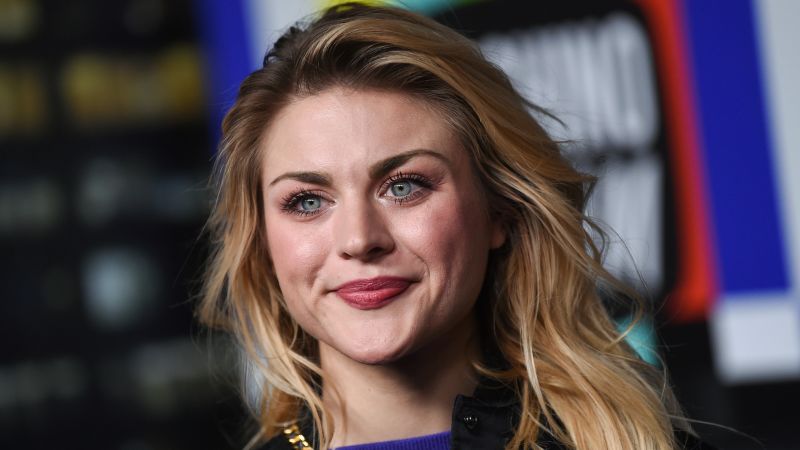 Frances Bean wishes she could have known dad Kurt Cobain on the 30th anniversary of his death