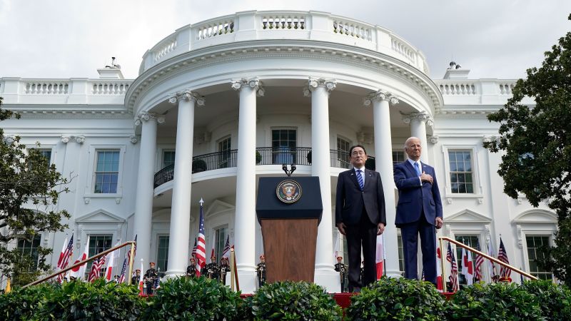 Who’s coming to the White House’s Japan state dinner: the Clintons, De Niro, Bezos